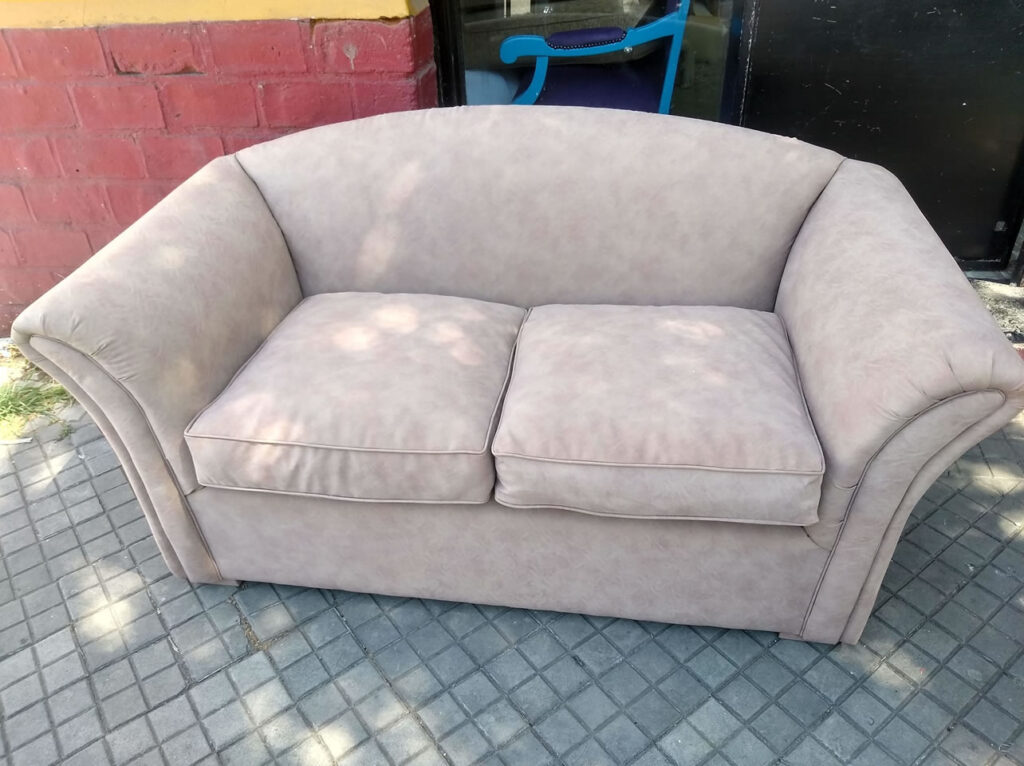 Taller de tapicería,Juegos de living a medida, Sillones de estilo
