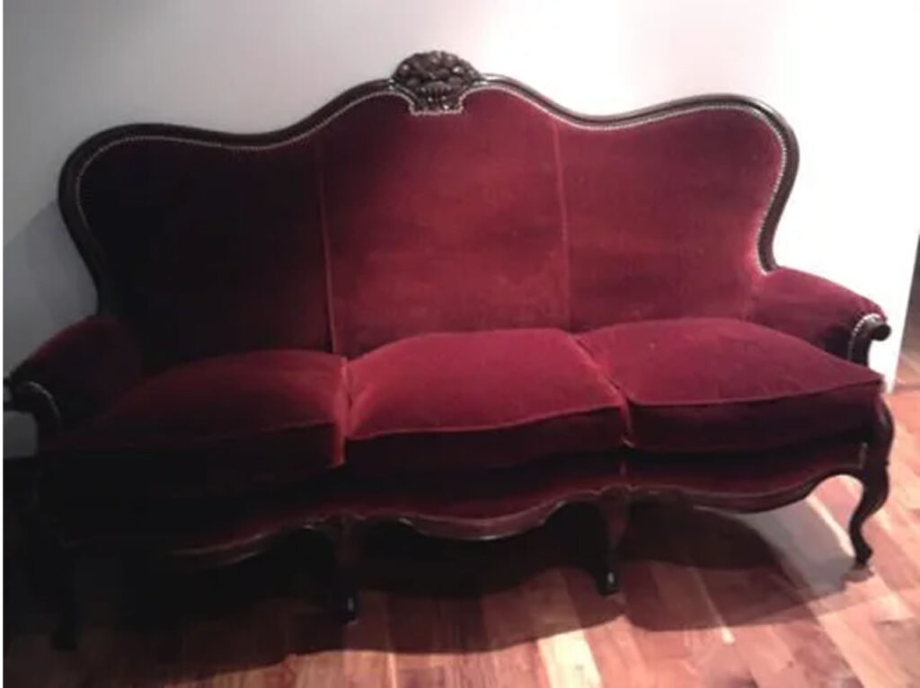 Taller de tapicería,Juegos de living a medida, Sillones de estilo5