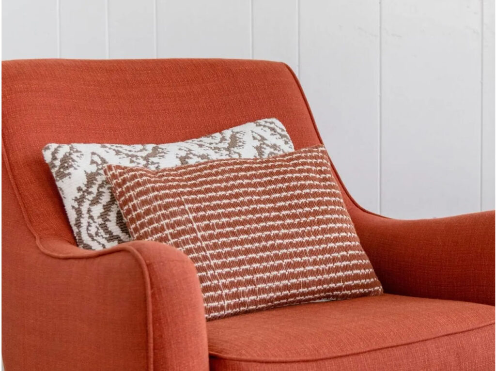 Taller de tapicería,Juegos de living a medida, Sillones de estilo6